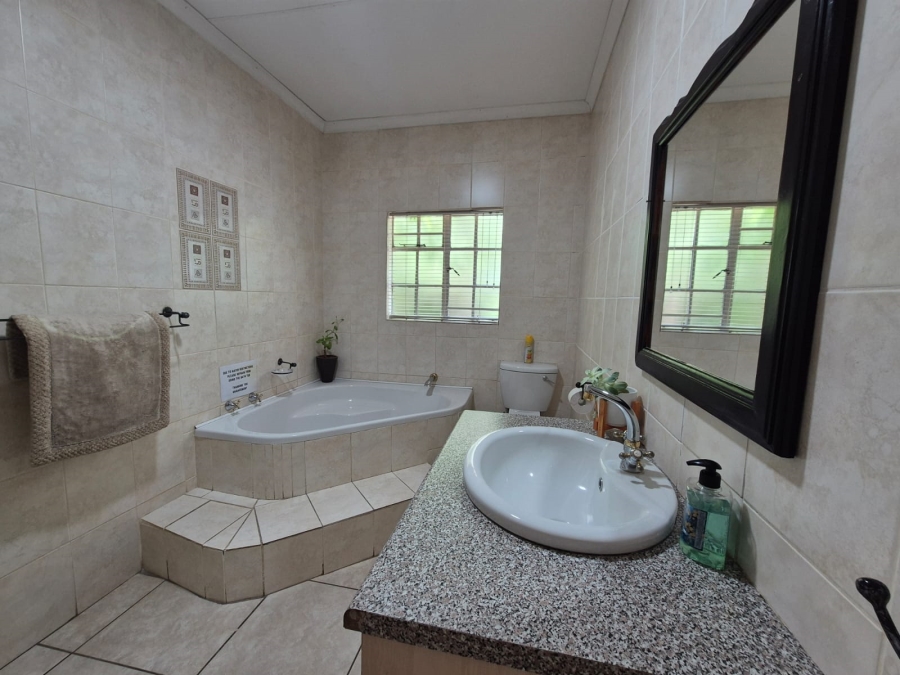 7 Bedroom Property for Sale in Deneysville Free State